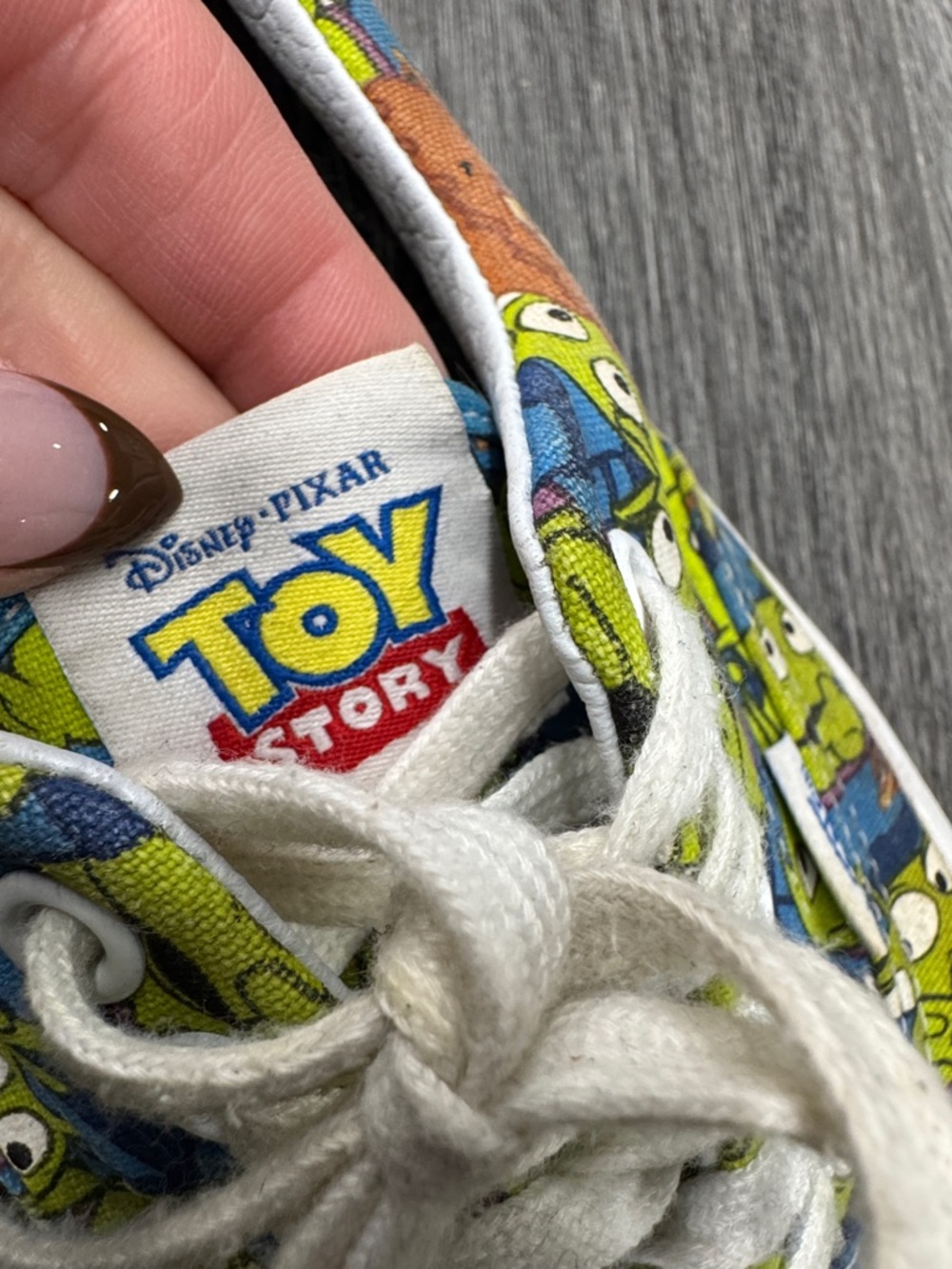 Toy Story Glow in the Dark VANS - Picture 5 of 8